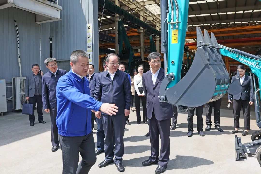 20230411083456_18973 人社部党组成员、副部长俞家栋调查调研3868la银河总站智能