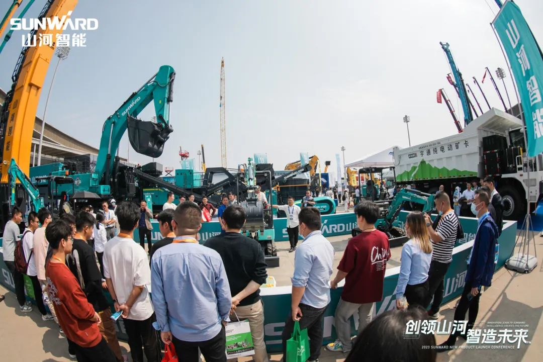 20230513160958_19768 2023 CICEE | 3868la银河总站智能亮相2023长沙国际工程机械展!智能化、电动化产品站C位