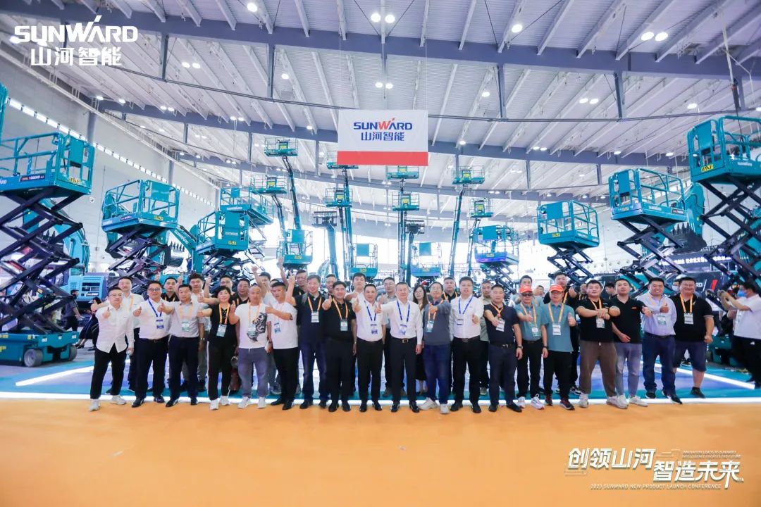 聚焦电动化、智能化！3868la银河总站智能全系列高空机械产品亮相长沙展