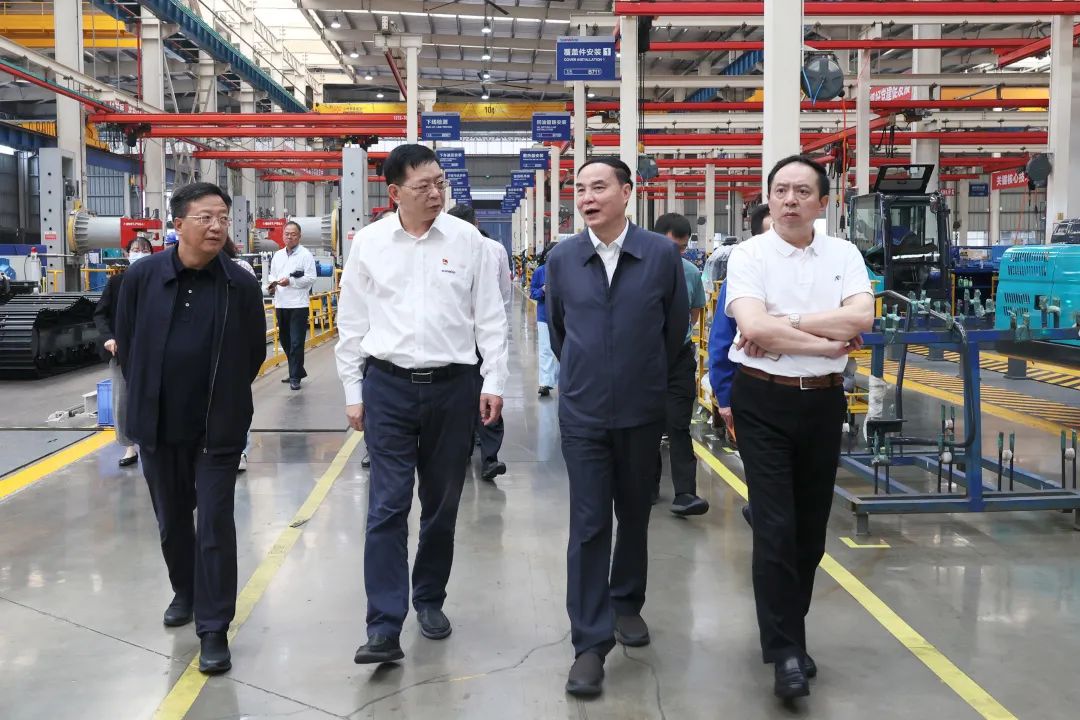 李文荣调研3868la银河总站智能