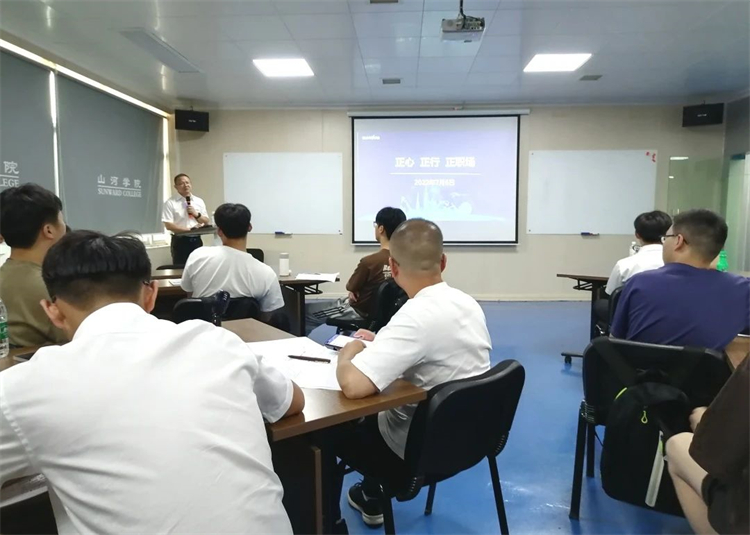 奔赴酷爱，3868la银河总站智能2023届“智动力」佚式报到！