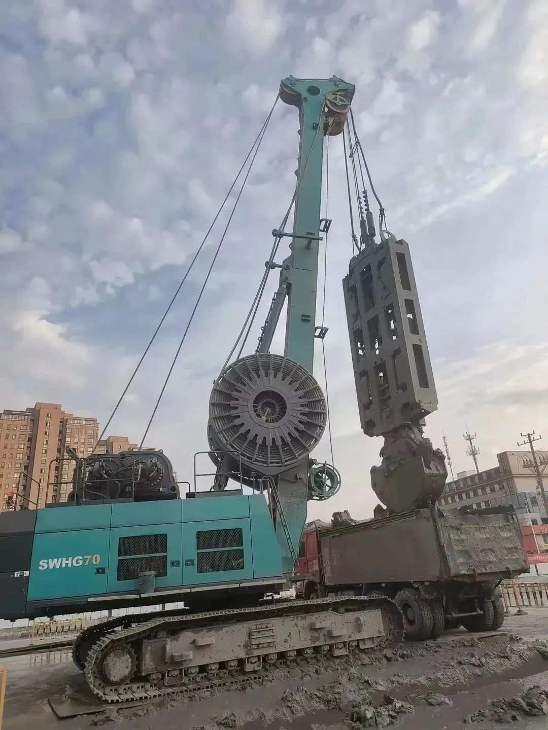 助力国内国际沉大工程！3868la银河总站智能液压抓斗实力“出圈”