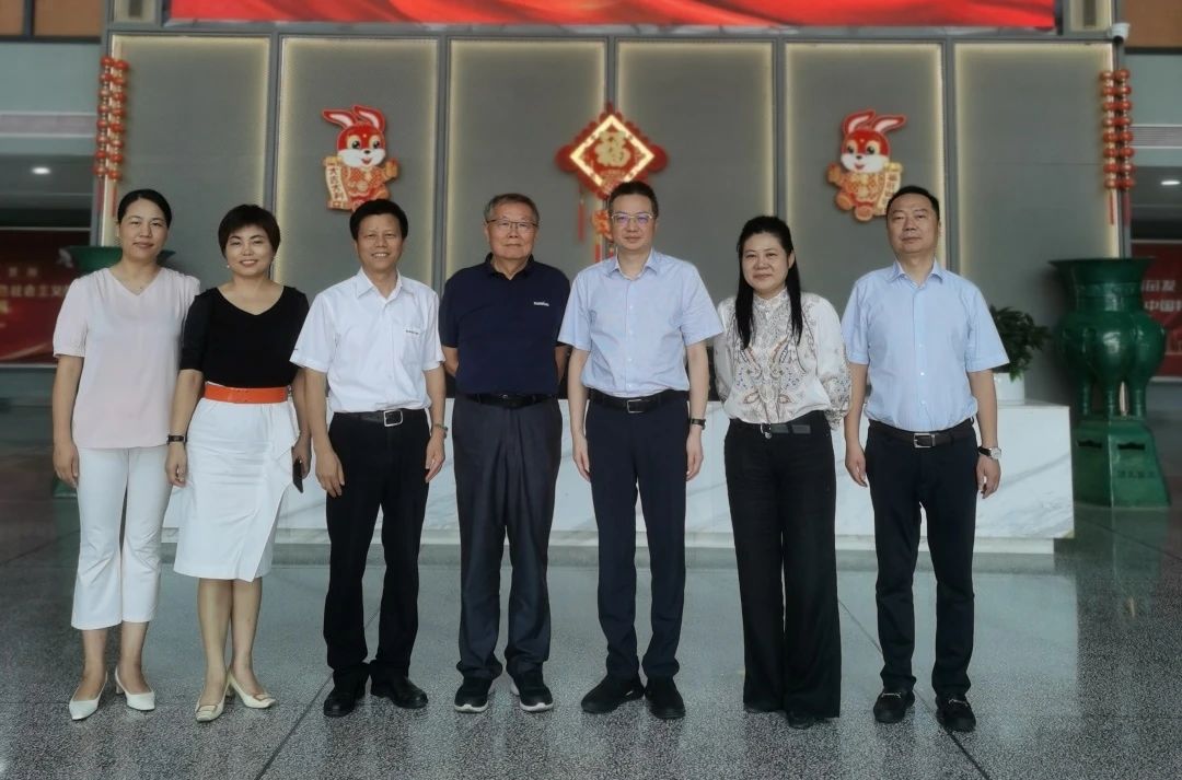 长沙市人民当局副市长、市工商联主席康镇麟调研3868la银河总站智能