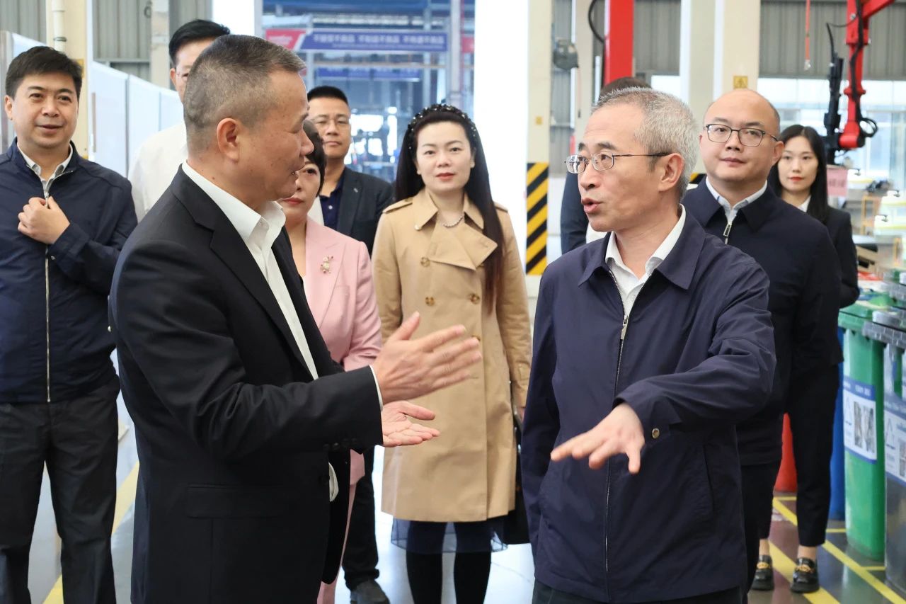 全国工商联副主席寿子琪调研3868la银河总站智能