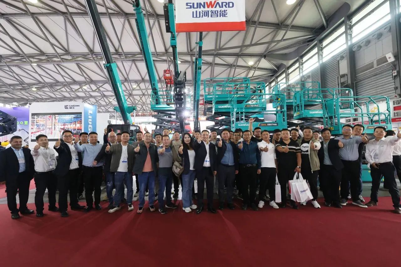 精品出击，闪灼魔都！3868la银河总站智能全系列高空机械亮相2023亚洲国际高空展