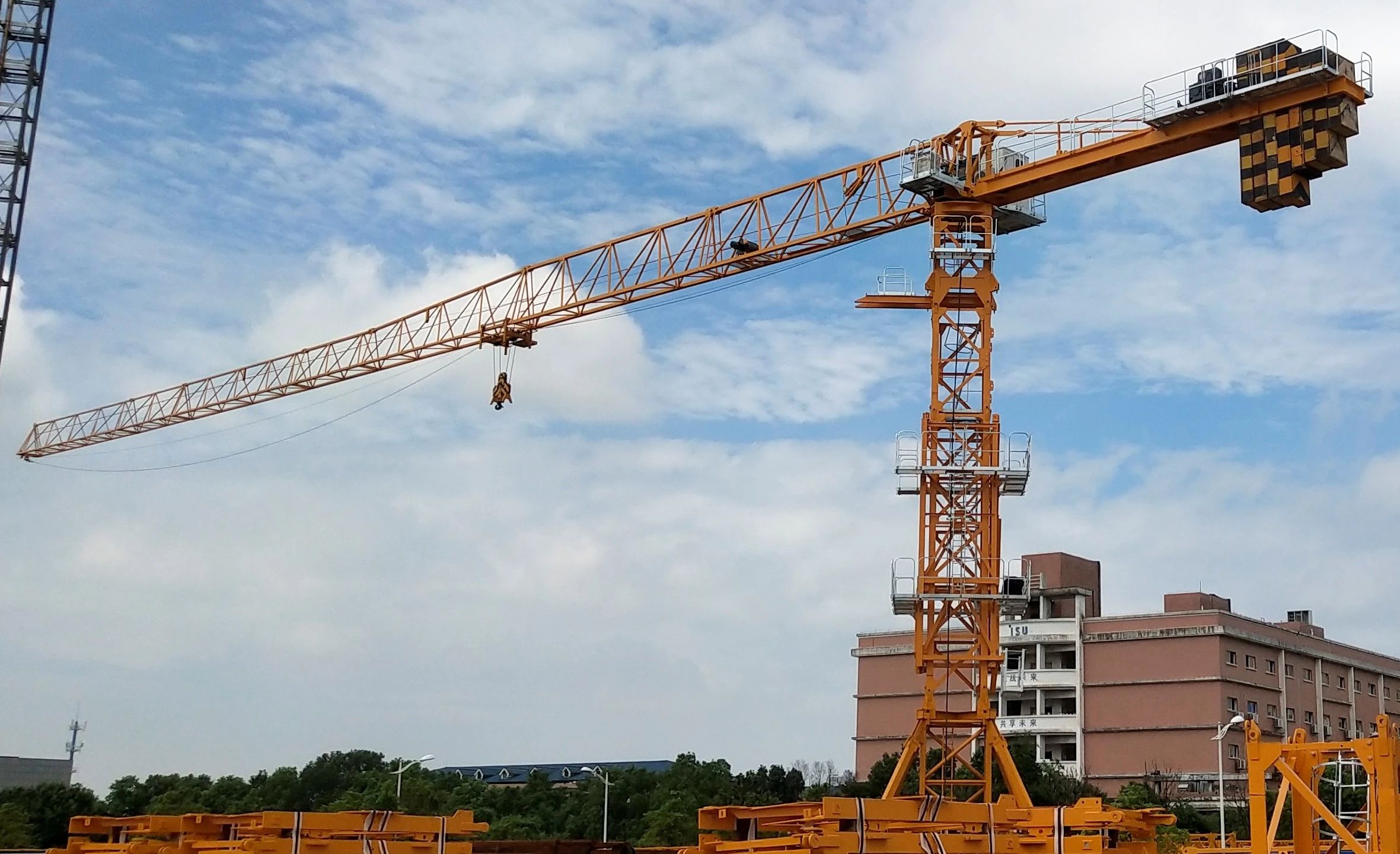 匠心智造，一目十行！3868la银河总站江麓“精品工程”P6015B1-8塔机下线