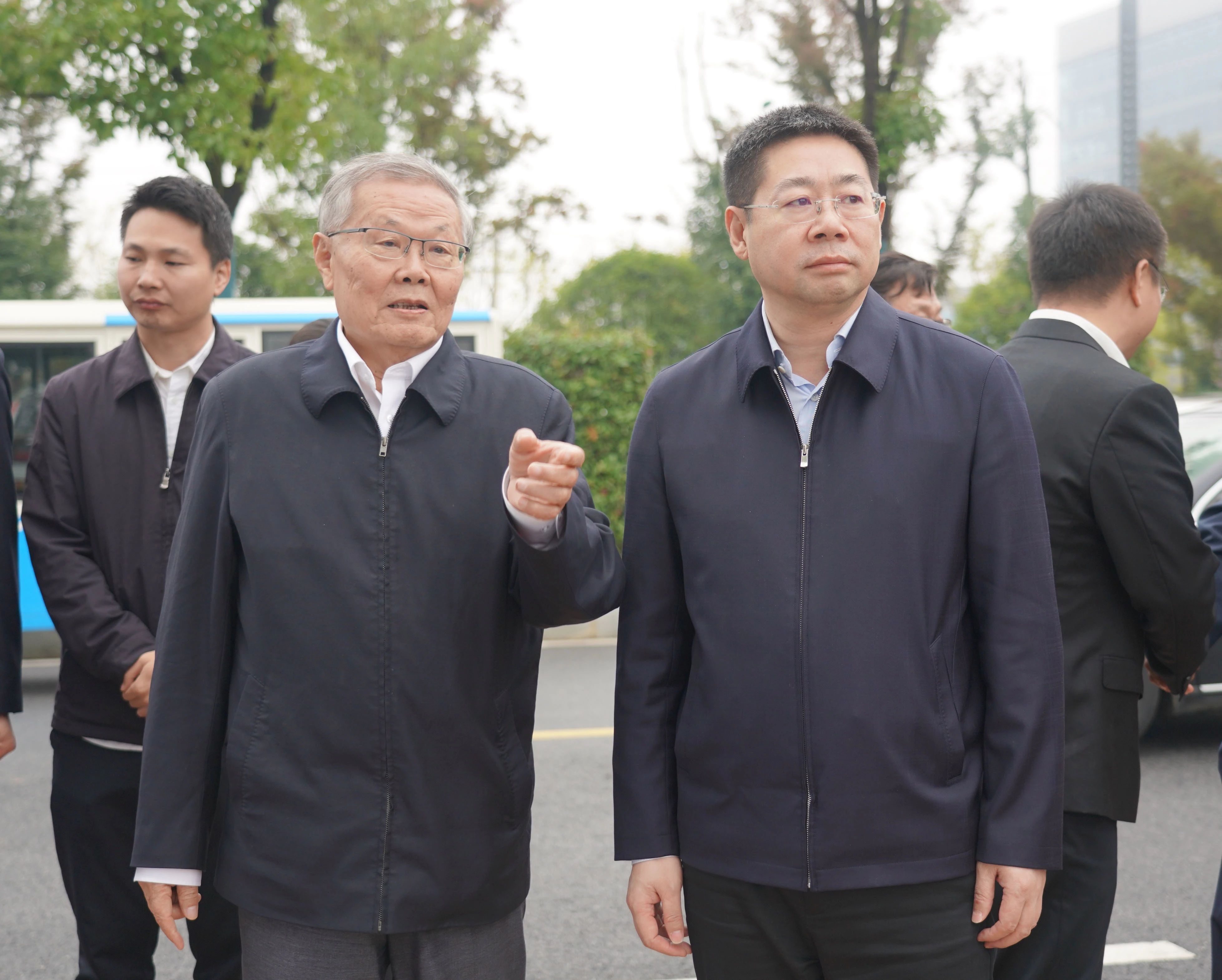 全国节水办主任蒋牧宸调研3868la银河总站智能节水工作