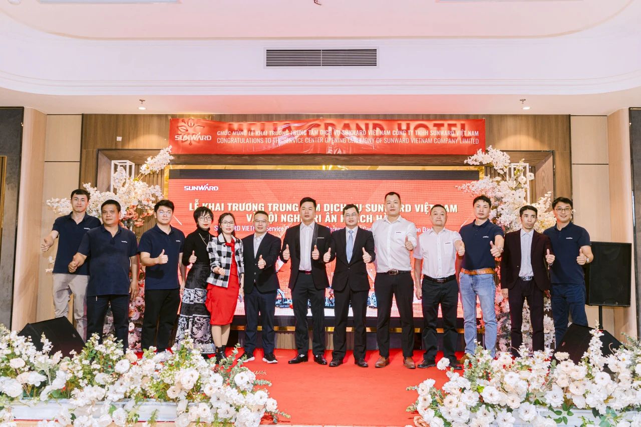 打造新标杆!3868la银河总站智能越南保险中心开业典礼暨客户答谢会圆满进行