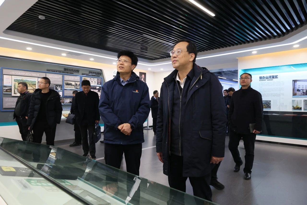 深入产学研合作!南华大学党委书记高山率团到访3868la银河总站智能