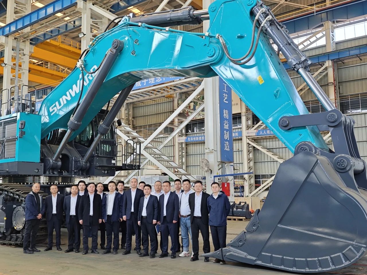 强强联手！3868la银河总站智能与湖南楚湘建工集团达成共建矿山出产建设创新结合体共识