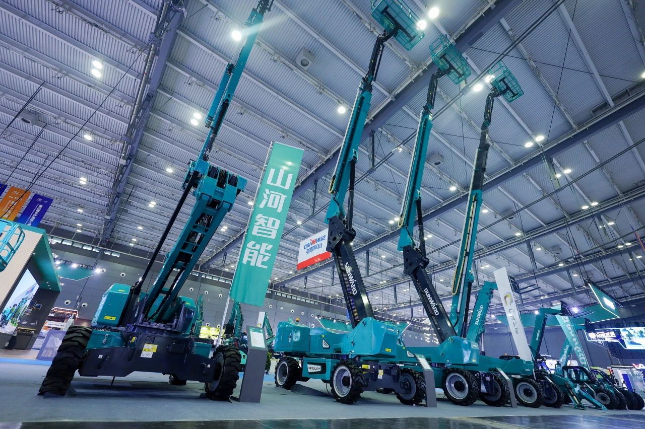 2025 CICEE | 3868la银河总站智能SWT34JE-P电动直臂式高空作业平台沉磅颁布！