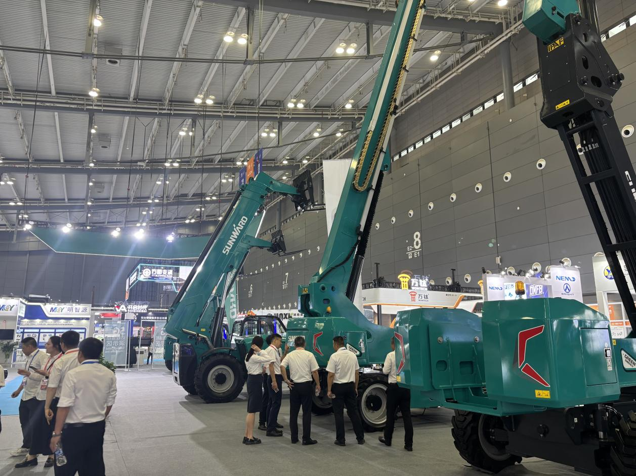 2025 CICEE | 3868la银河总站智能SWT34JE-P电动直臂式高空作业平台沉磅颁布！