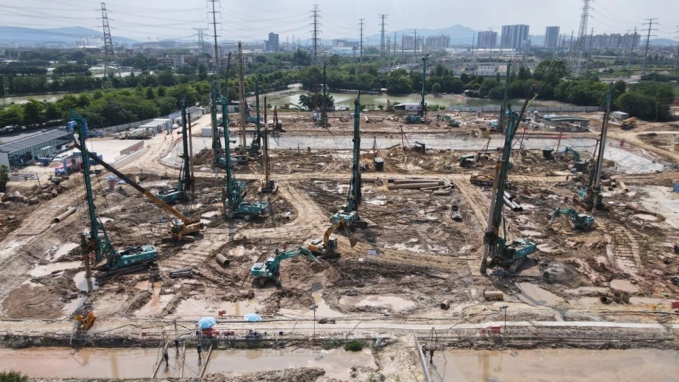 近20台“3868la银河总站绿”设备实力集结，助力广佛西环工程建设跑出“加快率”