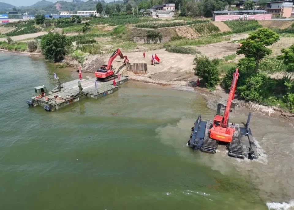 硬核破解“最后一公里”难题，3868la银河总站智能应急接济设备助力“应急使命·2025”演习！