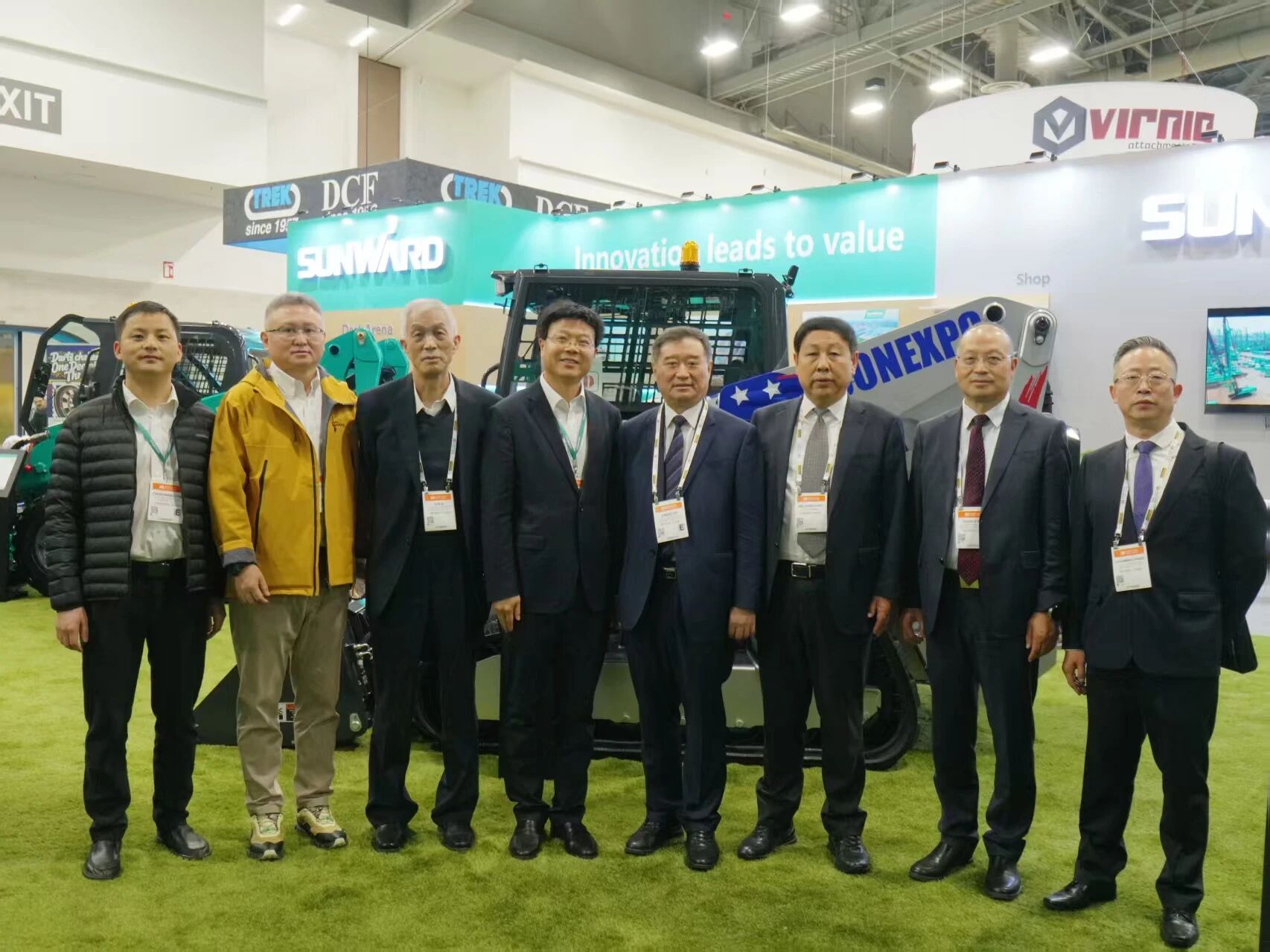 2026美国拉展 | 中国工程机械工业协会会长苏子孟一行到访3868la银河总站智能展位