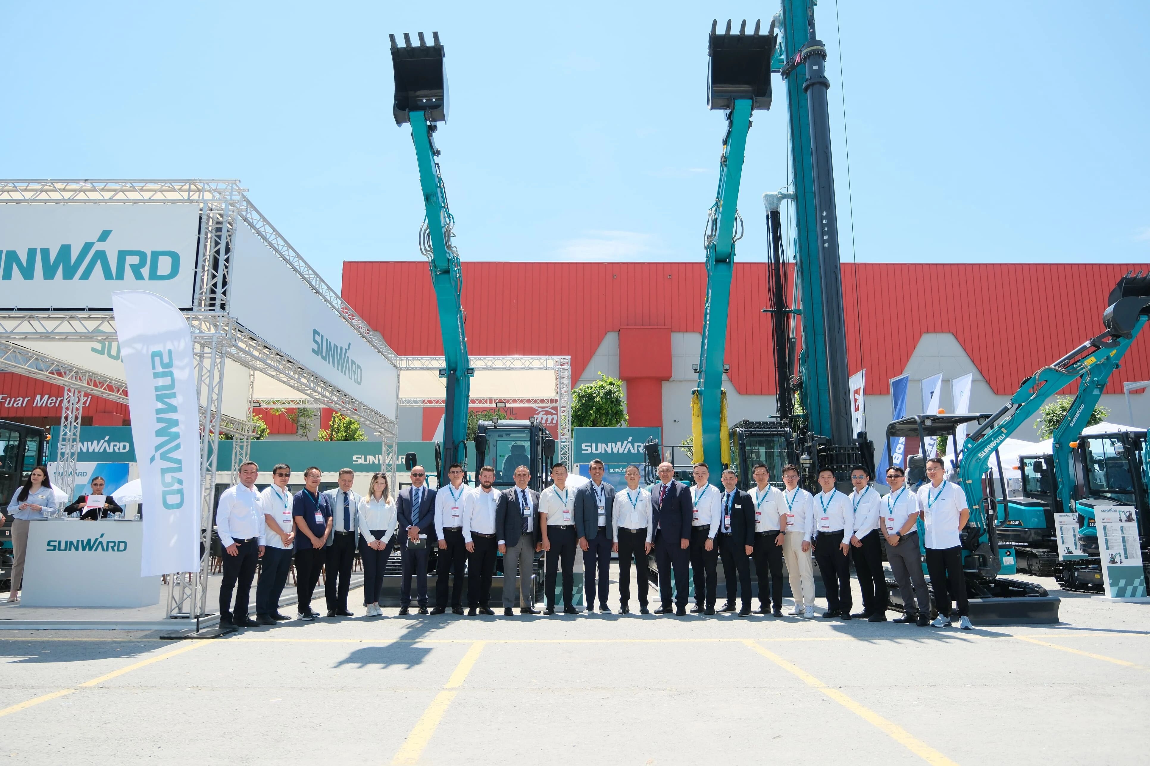 深耕欧亚市场，展示硬核实力！3868la银河总站智能亮相土耳其KOMATEK工程机械展